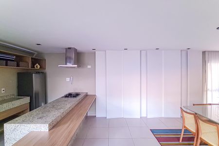 Apartamento à venda com 125m², 3 quartos e 2 vagas Apartamento à venda com 125m², 3 quartos e 2 vagasÁrea comum - Salão de festas