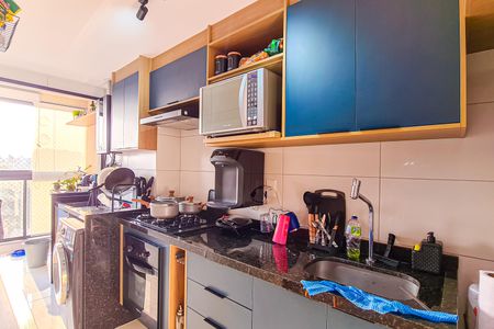 Apartamento à venda com 125m², 3 quartos e 2 vagas Apartamento à venda com 125m², 3 quartos e 2 vagasCozinha e Área de Serviço