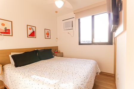 Apartamento à venda com 125m², 3 quartos e 2 vagas Apartamento à venda com 125m², 3 quartos e 2 vagasSuíte