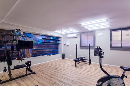 Apartamento à venda com 125m², 3 quartos e 2 vagas Apartamento à venda com 125m², 3 quartos e 2 vagasÁrea comum - Academia