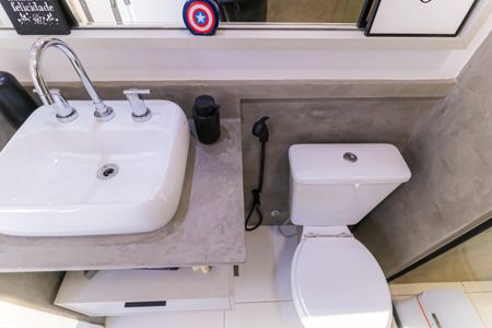 Apartamento à venda com 125m², 3 quartos e 2 vagas Apartamento à venda com 125m², 3 quartos e 2 vagasBanheiro 2