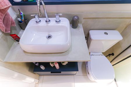 Apartamento à venda com 125m², 3 quartos e 2 vagas Apartamento à venda com 125m², 3 quartos e 2 vagasBanheiro Social