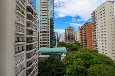 Varanda de kitnet/studio para alugar com 1 quarto, 27m² em Campo Belo, São Paulo