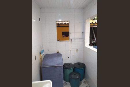 Casa de condomínio à venda com 312m², 3 quartos e 3 vagas Casa de condomínio à venda com 312m², 3 quartos e 3 vagasÁrea de Serviço