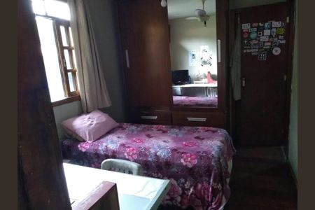 Casa de condomínio à venda com 312m², 3 quartos e 3 vagas Casa de condomínio à venda com 312m², 3 quartos e 3 vagasQuarto 3