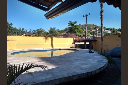 Casa de condomínio à venda com 312m², 3 quartos e 3 vagas Casa de condomínio à venda com 312m², 3 quartos e 3 vagasÁrea comum - Piscina