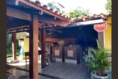 Casa de condomínio à venda com 312m², 3 quartos e 3 vagas Casa de condomínio à venda com 312m², 3 quartos e 3 vagasÁrea comum