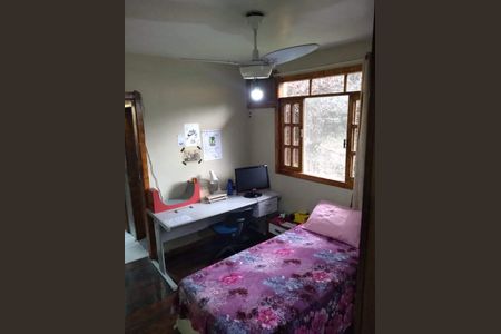 Casa de condomínio à venda com 312m², 3 quartos e 3 vagas Casa de condomínio à venda com 312m², 3 quartos e 3 vagasQuarto 3