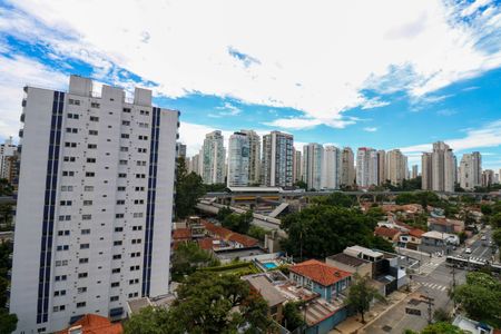 Varanda de kitnet/studio à venda com 1 quarto, 27m² em Campo Belo, São Paulo