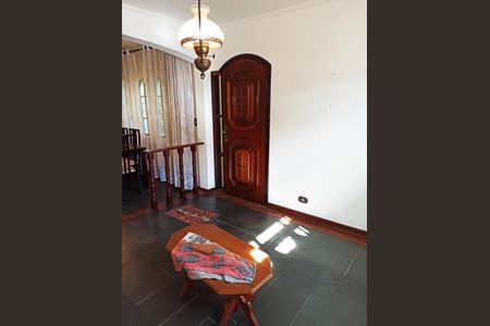 Casa para alugar com 190m², 3 quartos e 2 vagasSala