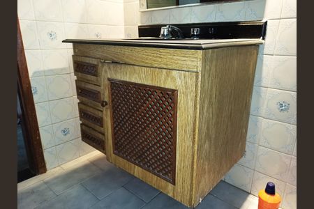 Casa para alugar com 190m², 3 quartos e 2 vagasBanheiro Social