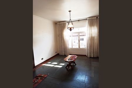 Casa para alugar com 190m², 3 quartos e 2 vagasSala