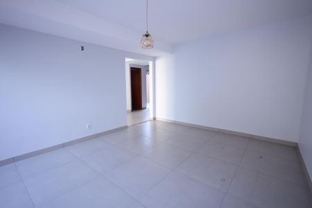 Sala de casa para alugar com 3 quartos, 180m² em Setor Pedro Ludovico, Goiânia