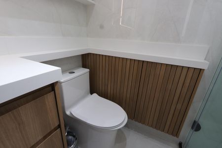 Apartamento à venda com 81m², 2 quartos e 2 vagasBanheiro Social