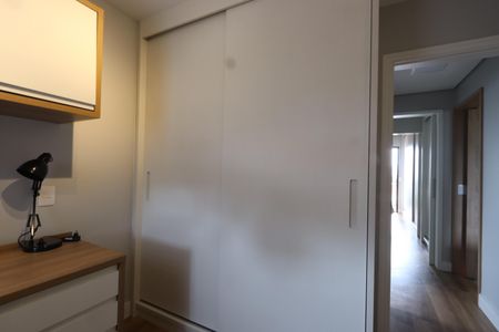 Apartamento à venda com 81m², 2 quartos e 2 vagasQuarto 2
