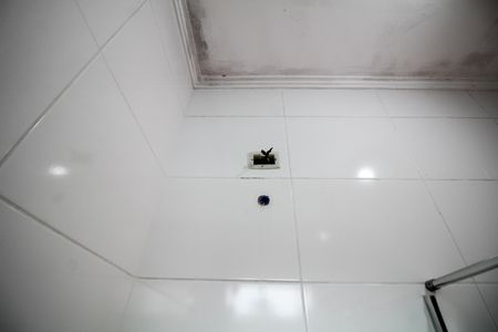 Casa à venda com 110m², 2 quartos e 1 vagaBanheiro 2