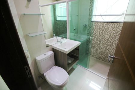 Casa à venda com 110m², 2 quartos e 1 vagaBanheiro 1