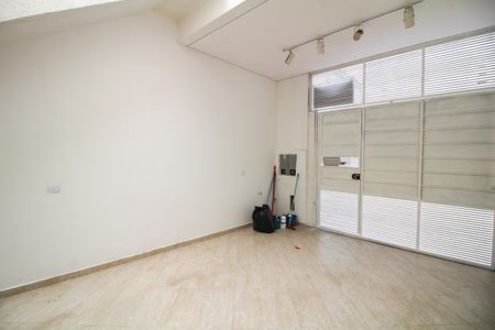 Casa à venda com 110m², 2 quartos e 1 vagaGaragem