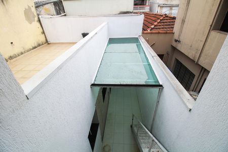 Casa à venda com 110m², 2 quartos e 1 vagaEscadas