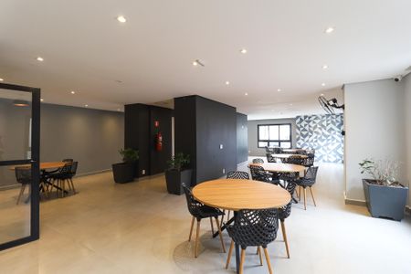 Apartamento à venda com 39m², 2 quartos e sem vaga Apartamento à venda com 39m², 2 quartos e sem vagaÁrea comum - Salão de festas