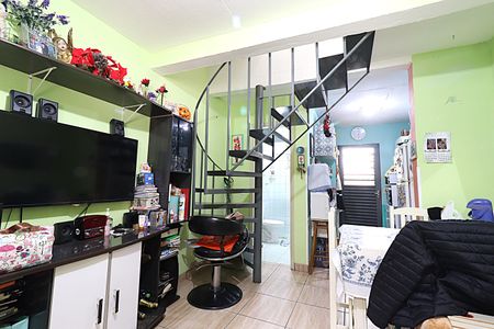 Sala de casa para alugar com 2 quartos, 42m² em Cecília, Viamão