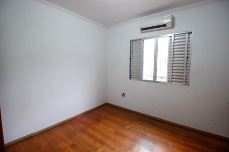 Casa para alugar com 168m², 3 quartos e 2 vagasQuarto 1