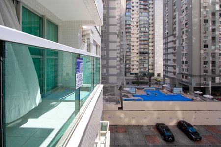 Apartamento à venda com 67m², 2 quartos e 1 vaga Apartamento à venda com 67m², 2 quartos e 1 vagaPlaquinha