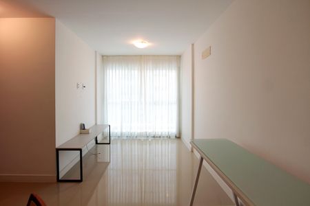 Apartamento à venda com 67m², 2 quartos e 1 vaga Apartamento à venda com 67m², 2 quartos e 1 vagaSala