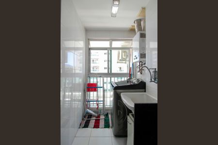 Apartamento à venda com 67m², 2 quartos e 1 vaga Apartamento à venda com 67m², 2 quartos e 1 vagaÁrea de Serviço