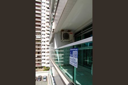 Apartamento à venda com 67m², 2 quartos e 1 vaga Apartamento à venda com 67m², 2 quartos e 1 vagaPlaquinha