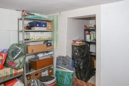 Casa à venda com 120m², 3 quartos e 2 vagas Casa à venda com 120m², 3 quartos e 2 vagasPorão