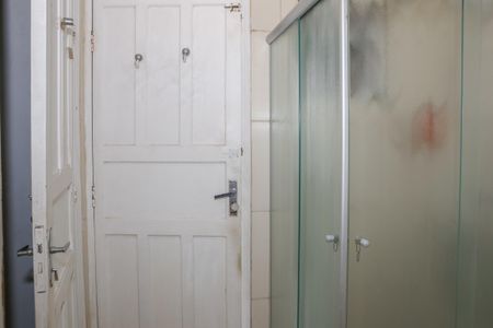 Casa à venda com 120m², 3 quartos e 2 vagas Casa à venda com 120m², 3 quartos e 2 vagasBanheiro da Suíte