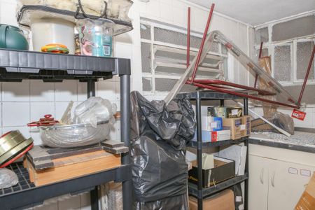 Casa à venda com 120m², 3 quartos e 2 vagas Casa à venda com 120m², 3 quartos e 2 vagasPorão