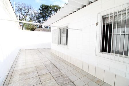 Casa para alugar com 200m², 3 quartos e 5 vagasQuintal