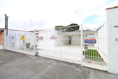 Casa para alugar com 200m², 3 quartos e 5 vagasFachada