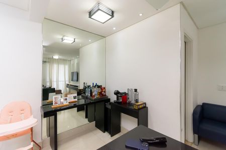 Apartamento à venda com 65m², 2 quartos e 1 vagaSala