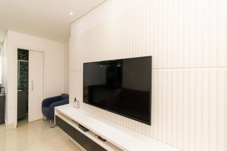 Sala de apartamento à venda com 2 quartos, 65m² em Jardim Piqueroby, São Paulo