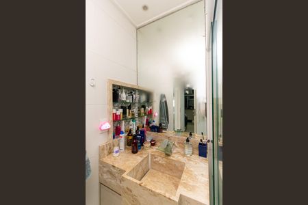 Apartamento à venda com 65m², 2 quartos e 1 vagaBanheiro da Suíte