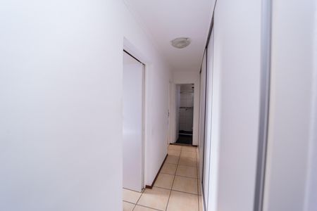 Apartamento à venda com 70m², 2 quartos e 1 vaga Apartamento à venda com 70m², 2 quartos e 1 vagaCorredor