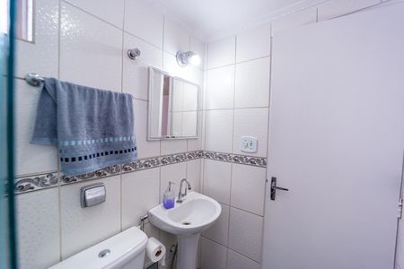 Apartamento à venda com 70m², 2 quartos e 1 vaga Apartamento à venda com 70m², 2 quartos e 1 vagaBanheiro