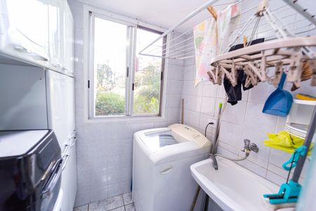 Apartamento à venda com 70m², 2 quartos e 1 vaga Apartamento à venda com 70m², 2 quartos e 1 vagaÁrea de Serviço