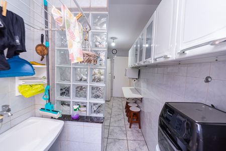 Apartamento à venda com 70m², 2 quartos e 1 vaga Apartamento à venda com 70m², 2 quartos e 1 vagaÁrea de Serviço