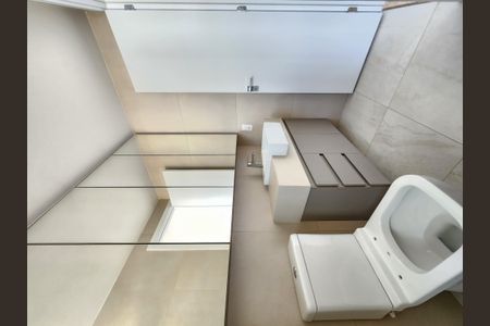 Apartamento à venda com 69m², 2 quartos e 2 vagasBanheiro da Suíte 2