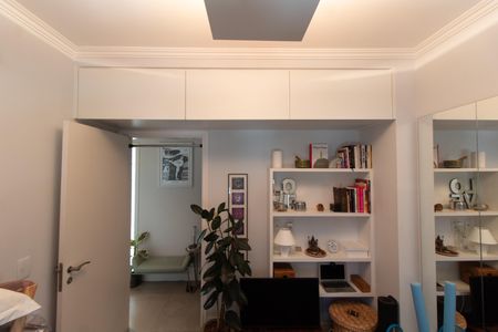 Apartamento à venda com 108m², 2 quartos e 2 vagasQuarto 2