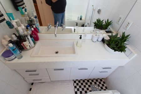 Apartamento à venda com 108m², 2 quartos e 2 vagasBanheiro da Suíte