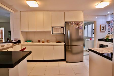 Apartamento à venda com 212m², 3 quartos e 2 vagasCozinha