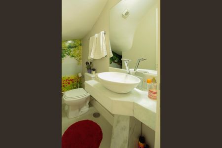 Casa à venda com 300m², 3 quartos e 4 vagasLavabo