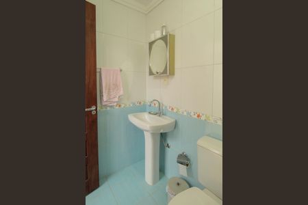 Casa à venda com 300m², 3 quartos e 4 vagasBanheiro de Serviço