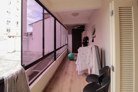 Casa à venda com 300m², 3 quartos e 4 vagasSacada da Suíte 1