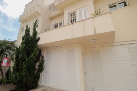 Casa à venda com 300m², 3 quartos e 4 vagasFachada